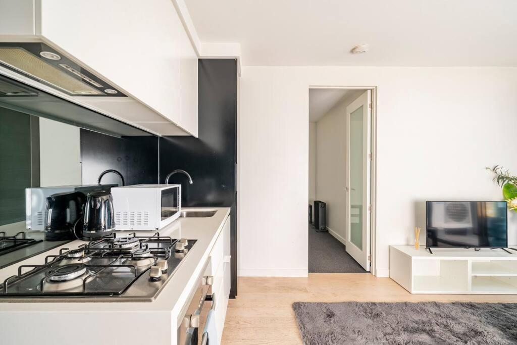 Luxury Apartment In Мельбурн Экстерьер фото